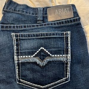 Men’s Ariat jeans 40x30
